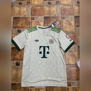 adidas Originals Bayern Munich 2025/26 Oktoberfest Third Jersey Size M